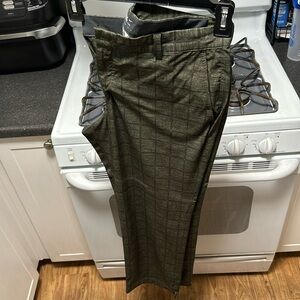 Nike golf dri-fit pants green pants size 34 x30